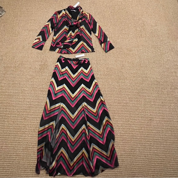 Alice + Olivia Multi Chevron Matching Two Piece Set 4/Small NWT - Picture 3 of 15
